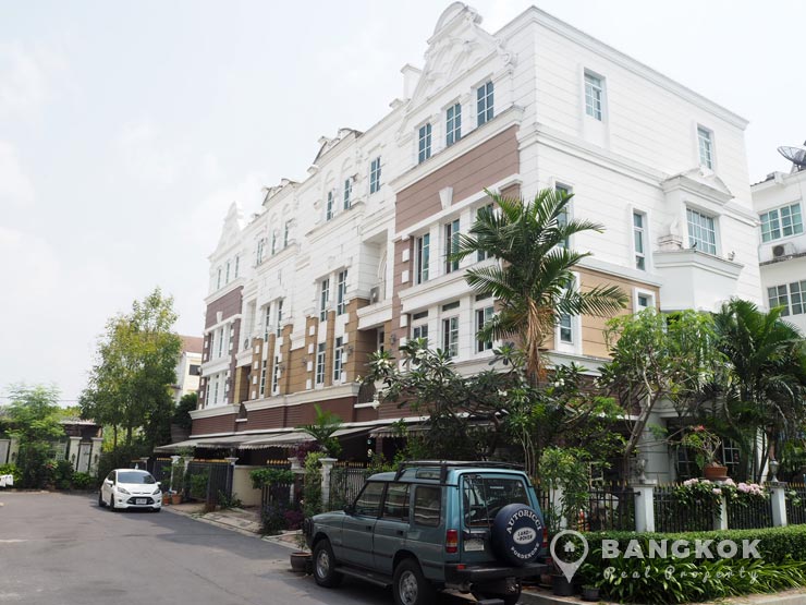City Plus Park Sukhumvit 101/1 in On Nut - Bearing