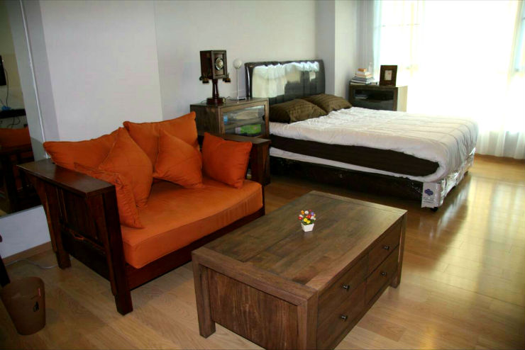 Hive Sukhumvit 65 in Phra Khanong