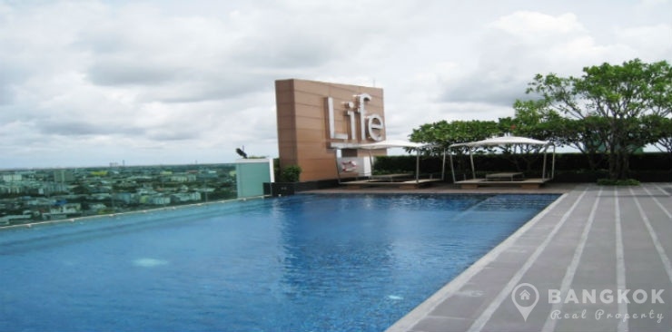 Life @ Sukhumvit in Phra Khanong