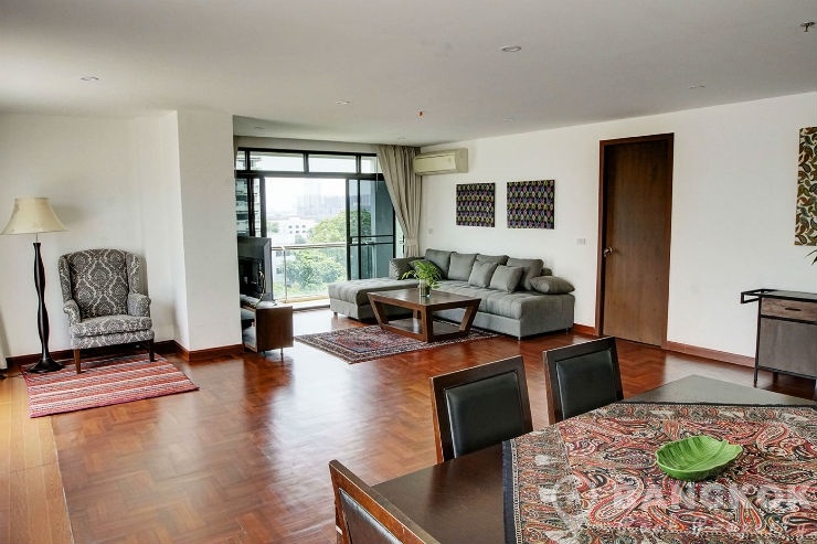 Baan Prompong in Phrom Phong