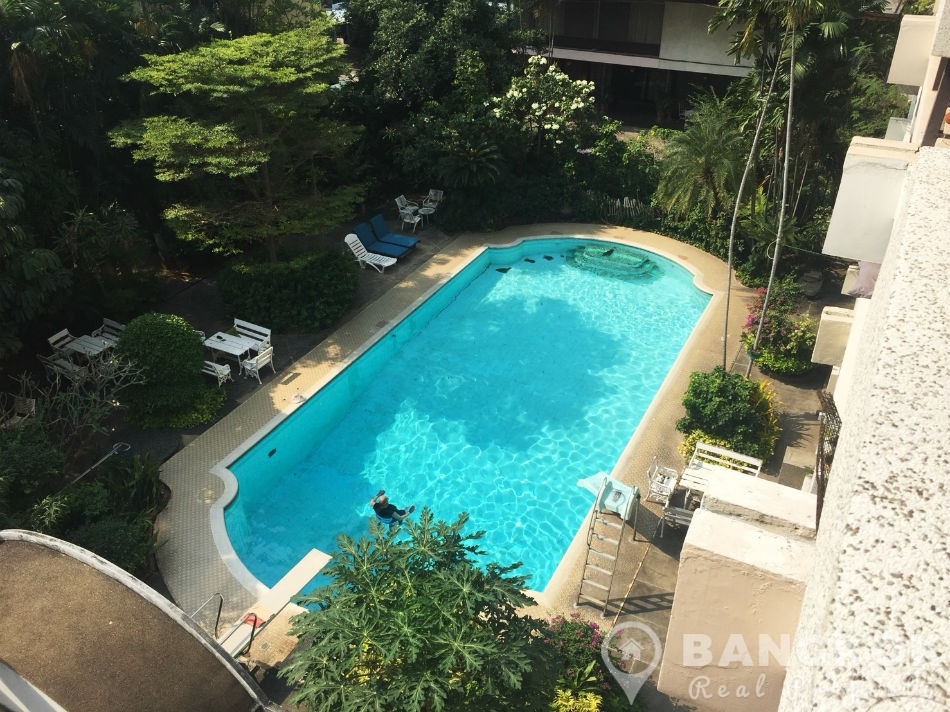 Very Spacious 2 Bed 2 Bath Silom Apartment walk to Central Silom in Sathorn - Riverside