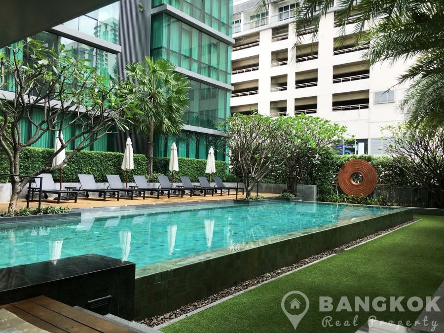 The Room Sukhumvit 21 in Nana - Asoke