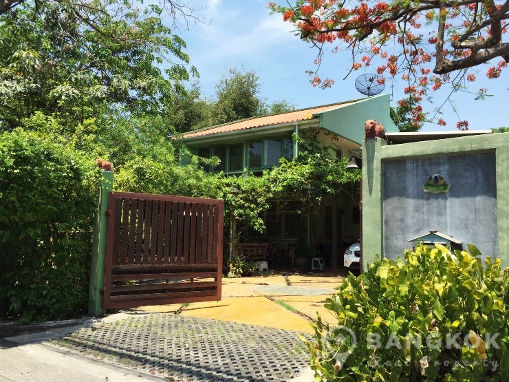 Sammakorn Village in Ramkhamhaeng - Minburi