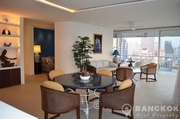 Lake Green Condominium in Nana - Asoke