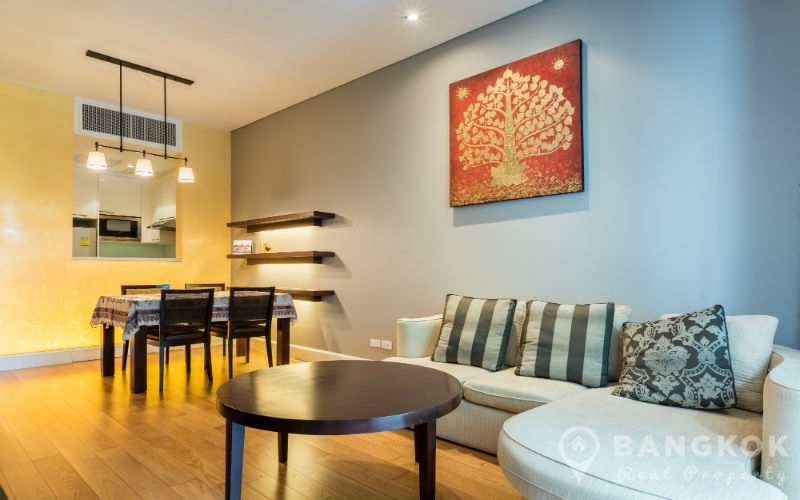 Vincente Sukhumvit 49 in Thong Lor
