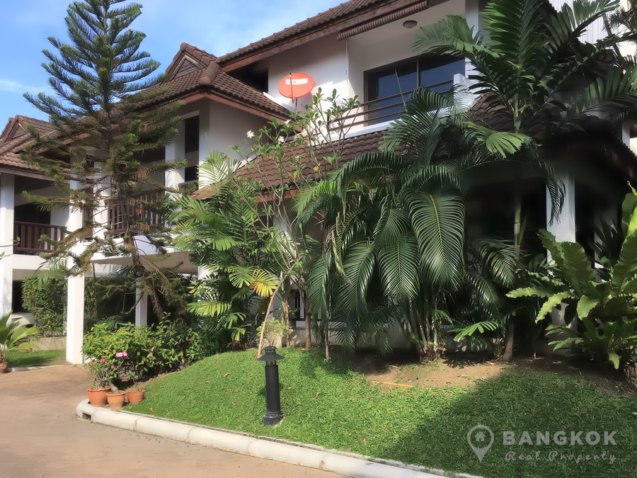 Thonglor | Detached 4 Bed 3 Bath House with Shared Pool in Thong Lor