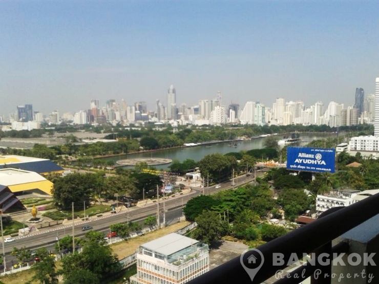Monterey Place in Nana - Asoke