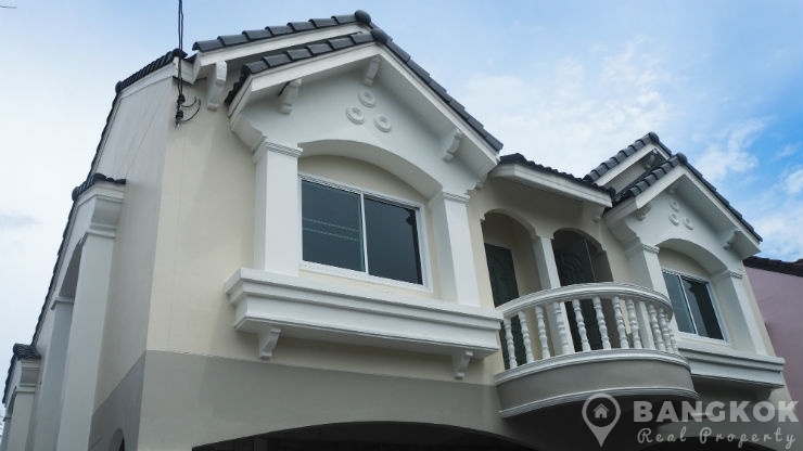 Newly Renovated Spacious Detached 4 Bed Udomsuk House in On Nut - Bearing