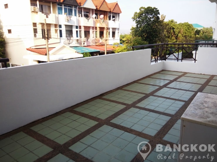 Sammakorn Condominium in Ramkhamhaeng - Minburi