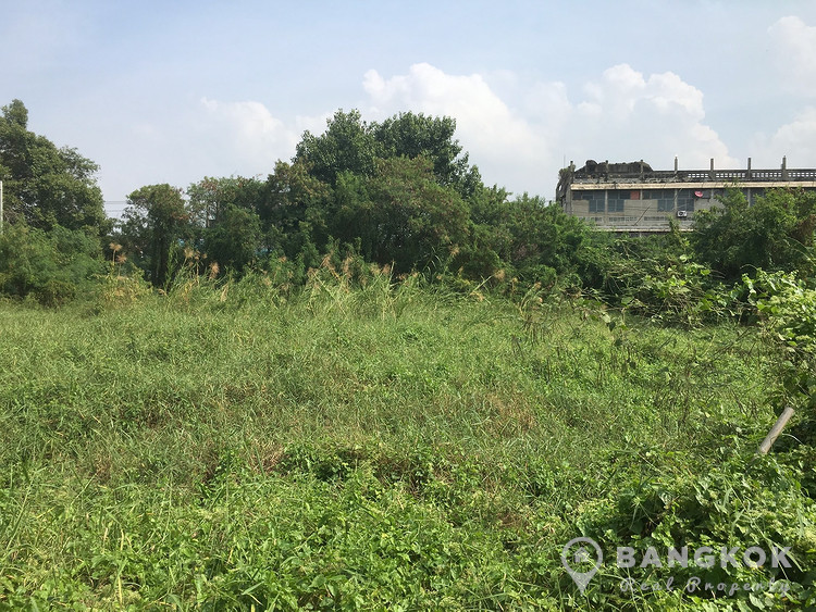 Land for Sale Sukhumvit 101/1 in On Nut - Bearing