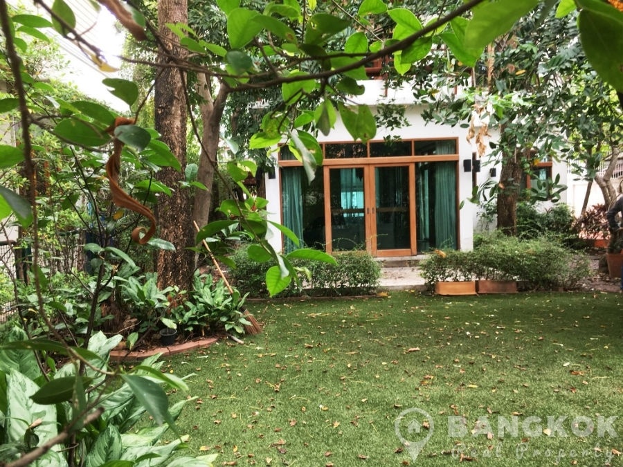 Sathorn | Spacious Detached 4 Bed 4 Bath House with Garden in Sathorn - Riverside