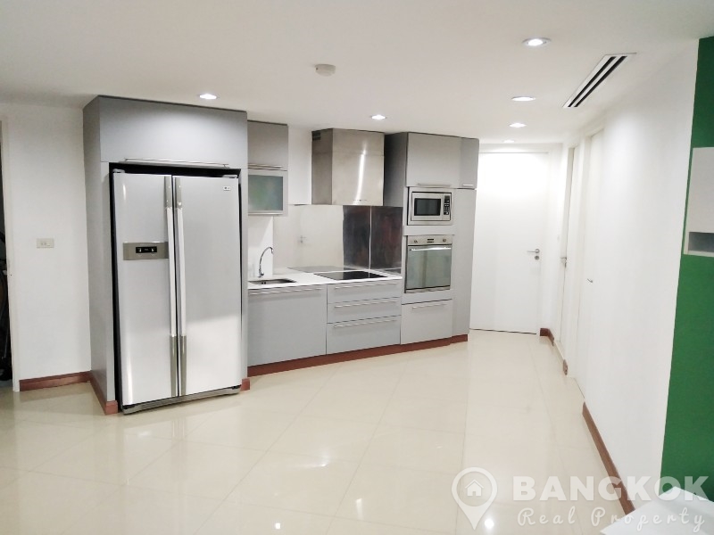 Floraville Condominium in Srinakarin