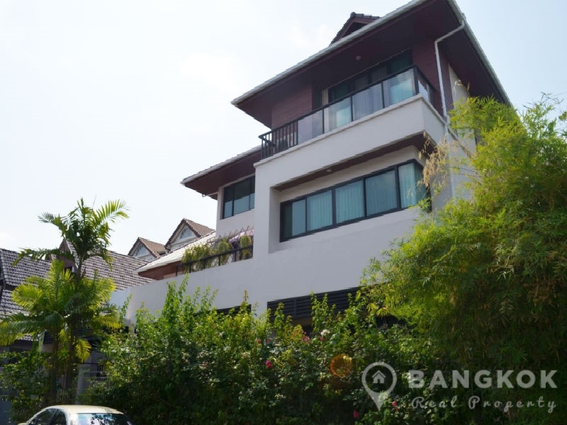 Phrom Phong | Contemporary Detached 4 Bed 4 Bath House in Phrom Phong