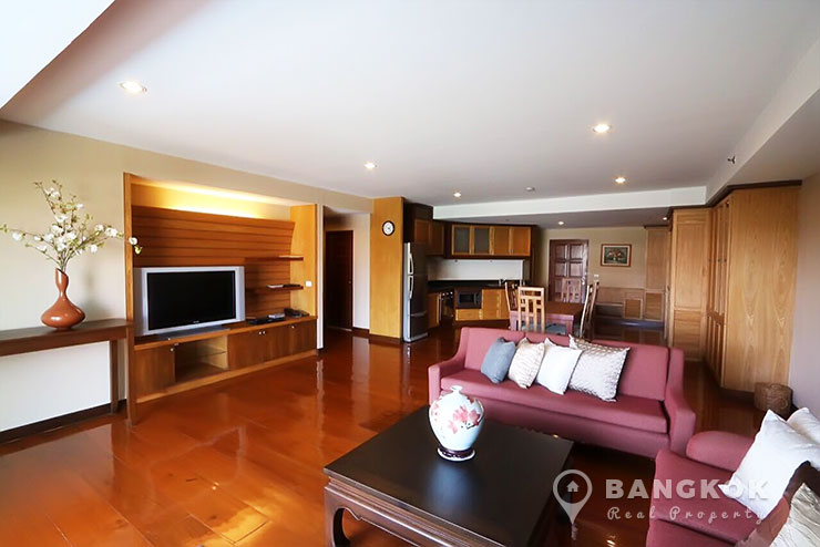 The Natural Place Suite in Sathorn - Riverside