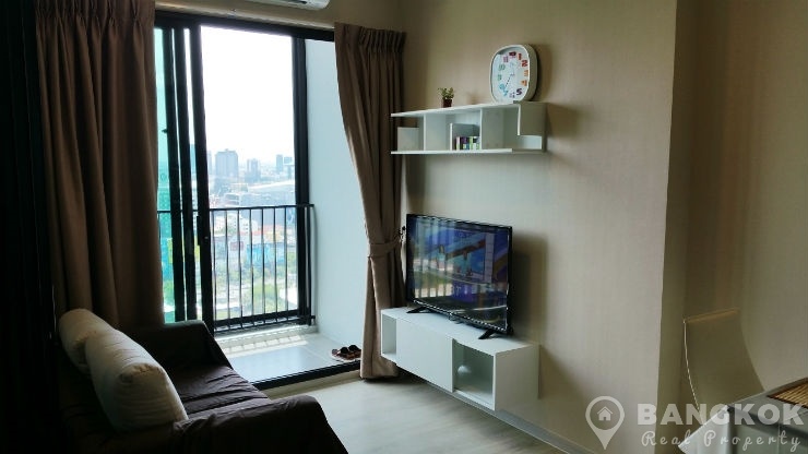 Condolette Midst Rama 9 in Huai Khwang - Lat Phrao