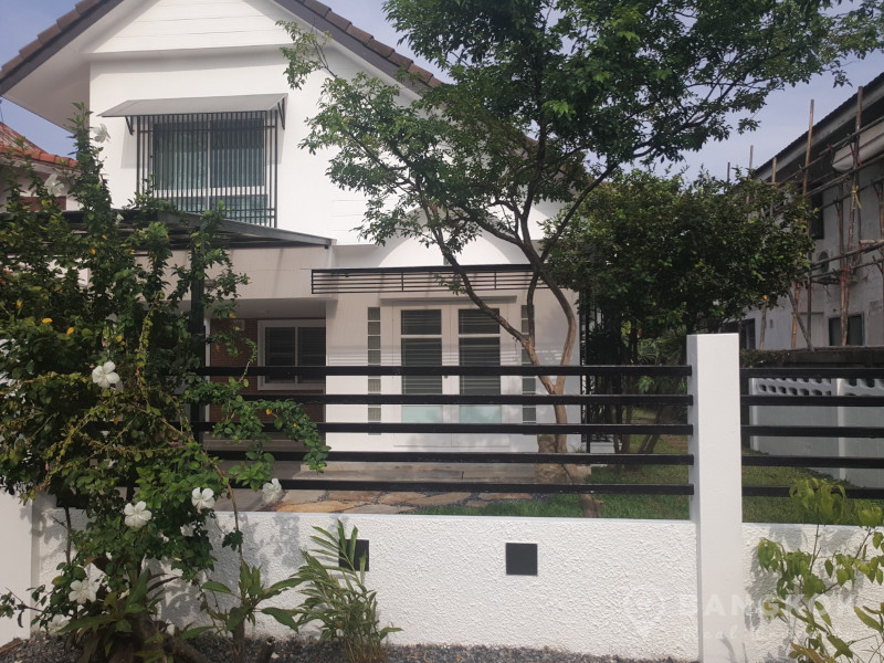 Sammakorn Village in Ramkhamhaeng - Minburi