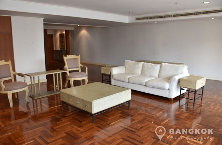 Kallista Mansion in Nana - Asoke