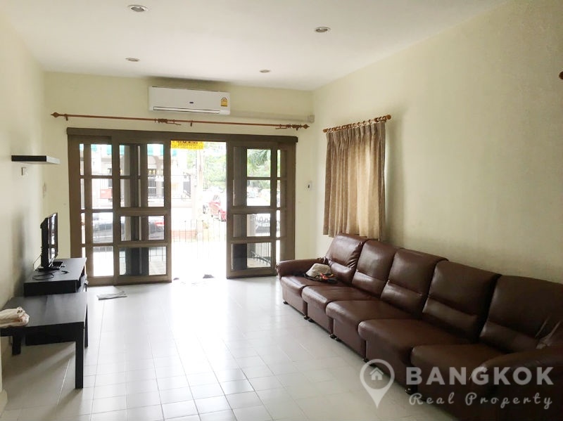 Spacious 3 Bed 2 Bath On Nut Townhouse near BTS in On Nut - Bearing