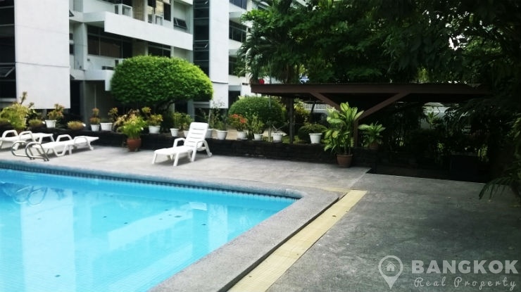 Asoke | Spacious 2 Bed 1 Bath Apartment near MRT in Nana - Asoke