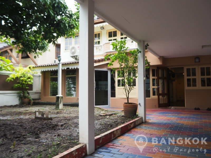 Sammakorn Village in Ramkhamhaeng - Minburi