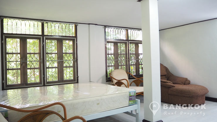 Cosy Studio Detached House in Ekkamai near BTS in Ekkamai