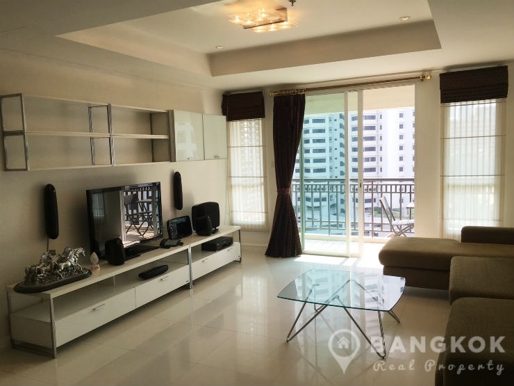 The Oleander in Nana - Asoke