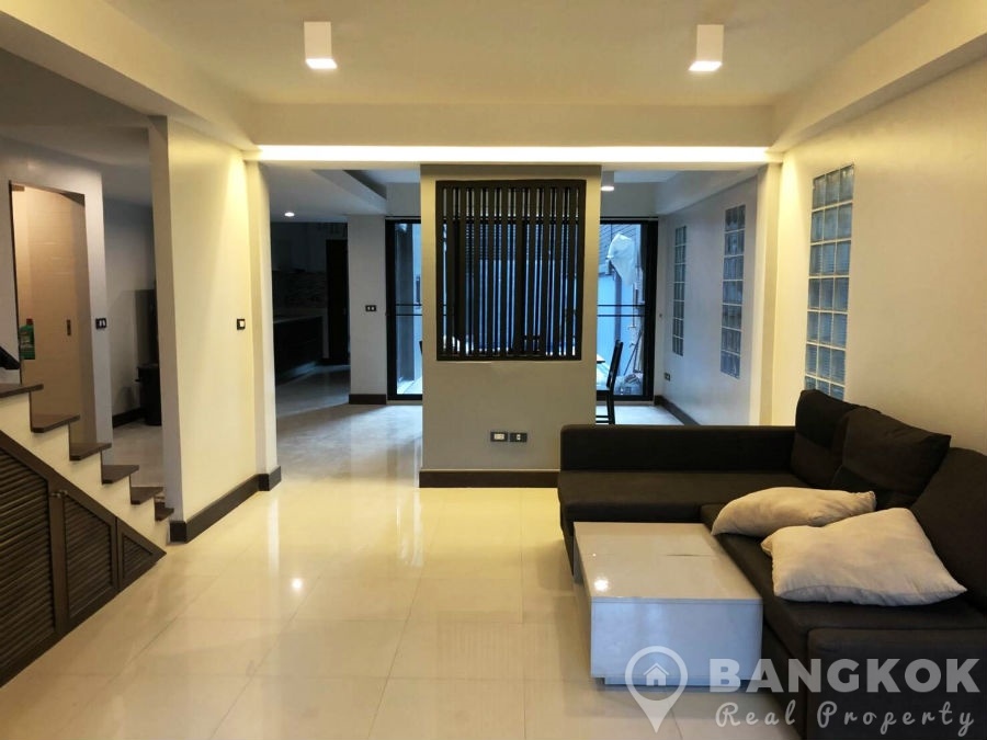Thonglor | Detached Modern 4 Bed House with Private Pool in Thong Lor