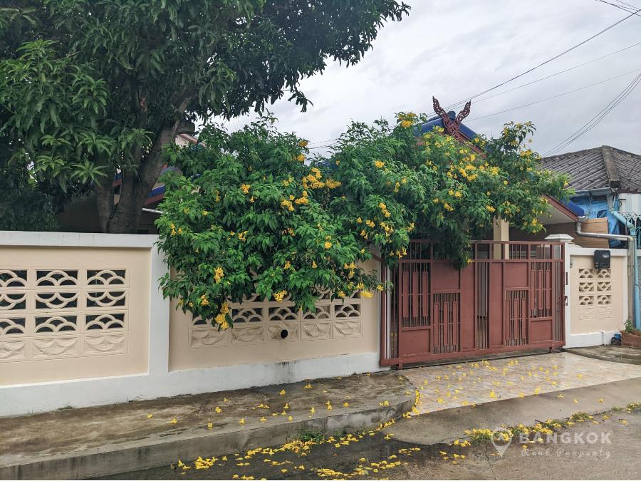 Sammakorn Village in Ramkhamhaeng - Minburi